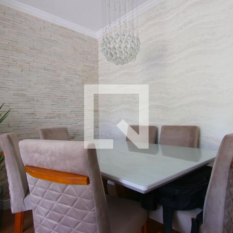 Apartamento à venda com 80m², 3 quartos e 2 vagasSala