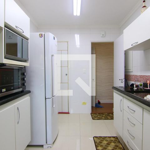 Apartamento à venda com 80m², 3 quartos e 2 vagasCozinha