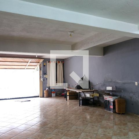 Casa à venda com 268m², 4 quartos e 6 vagasGaragem
