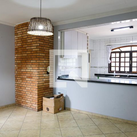 Casa à venda com 268m², 4 quartos e 6 vagasCozinha