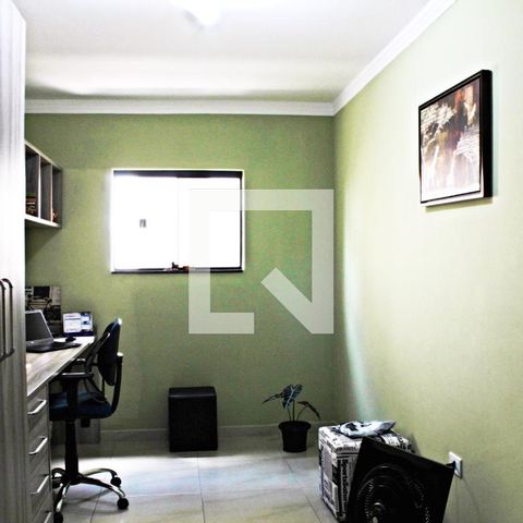 Casa à venda com 320m², 4 quartos e 4 vagasEscritório 2