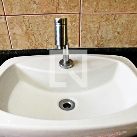 Casa à venda com 320m², 4 quartos e 4 vagasEdicula