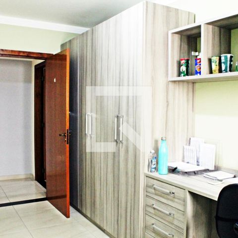 Casa à venda com 320m², 4 quartos e 4 vagasEscritório 2