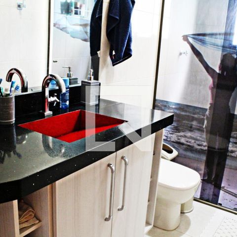 Casa à venda com 320m², 4 quartos e 4 vagasBanheiro
