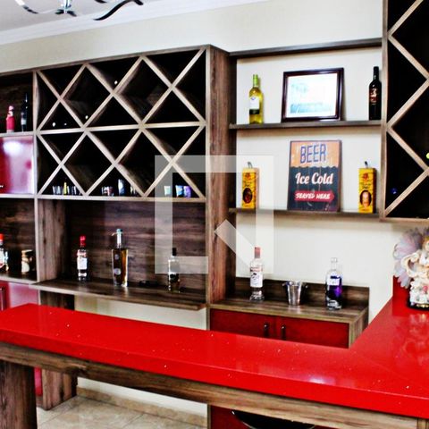 Casa à venda com 320m², 4 quartos e 4 vagasSala