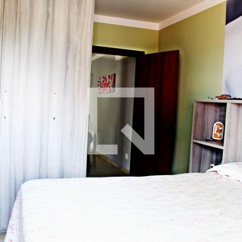 Casa à venda com 320m², 4 quartos e 4 vagasQuarto 3 - Suíte