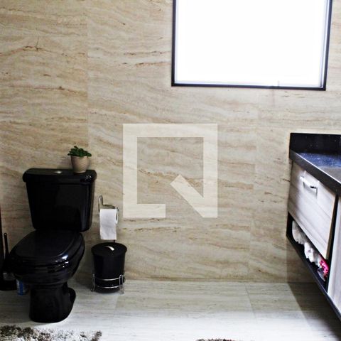 Casa à venda com 320m², 4 quartos e 4 vagasBanheiro da Suíte