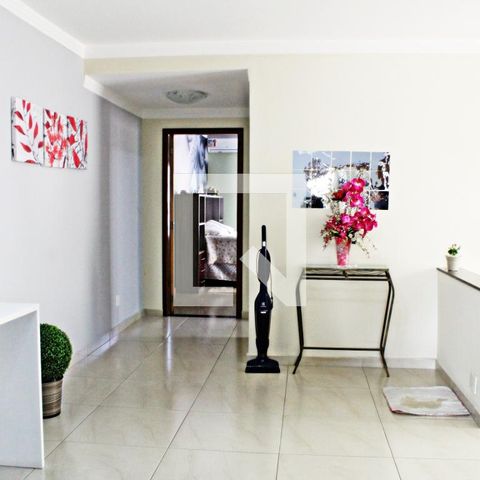 Casa à venda com 320m², 4 quartos e 4 vagasEscritório