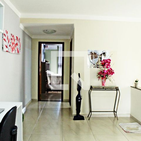 Casa à venda com 320m², 4 quartos e 4 vagasEscritório