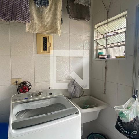 Casa à venda com 115m², 4 quartos e sem vagaArea de Serviço Casa 2