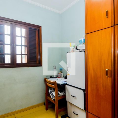 Casa à venda com 100m², 3 quartos e 2 vagasQuarto 2