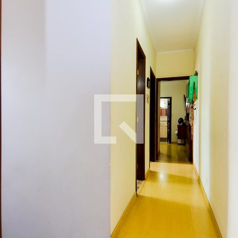 Casa à venda com 100m², 3 quartos e 2 vagasCorredor dos Dormitórios 