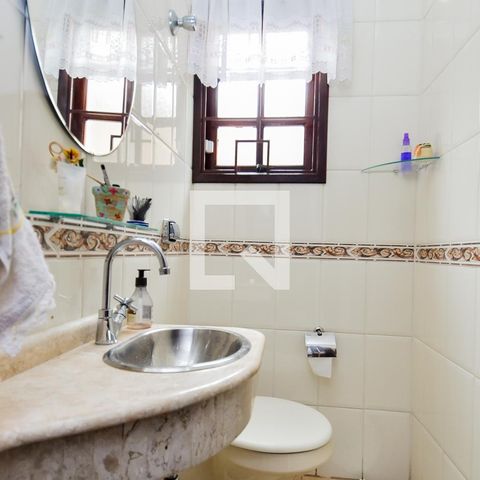 Casa à venda com 100m², 3 quartos e 2 vagasLavabo 