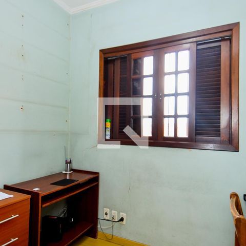 Casa à venda com 100m², 3 quartos e 2 vagasQuarto 2