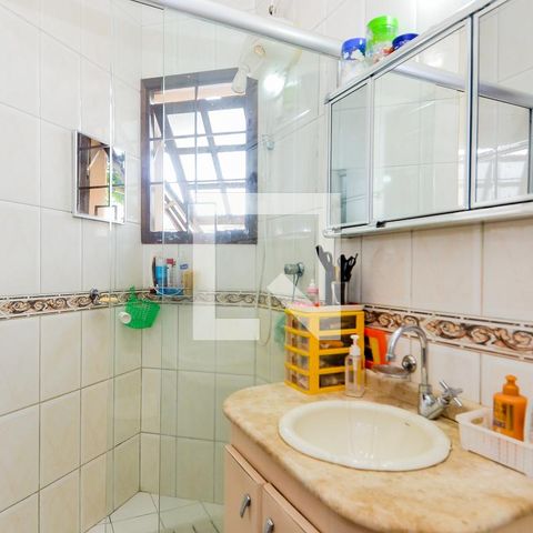 Casa à venda com 100m², 3 quartos e 2 vagasBanheiro da Suíte