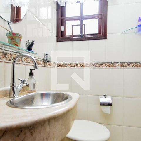 Casa à venda com 100m², 3 quartos e 2 vagasLavabo 