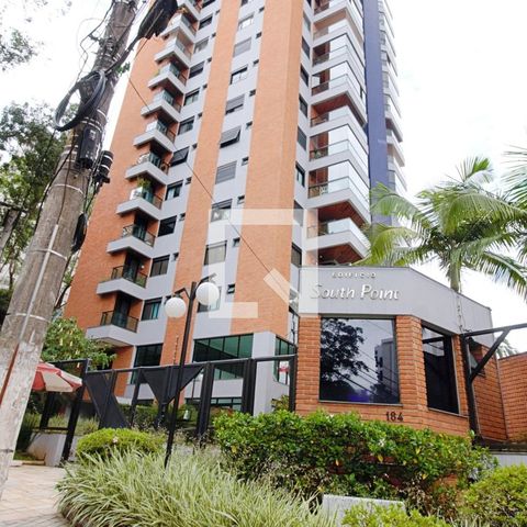 Apartamento à venda com 170m², 4 quartos e 3 vagasFachada e portaria