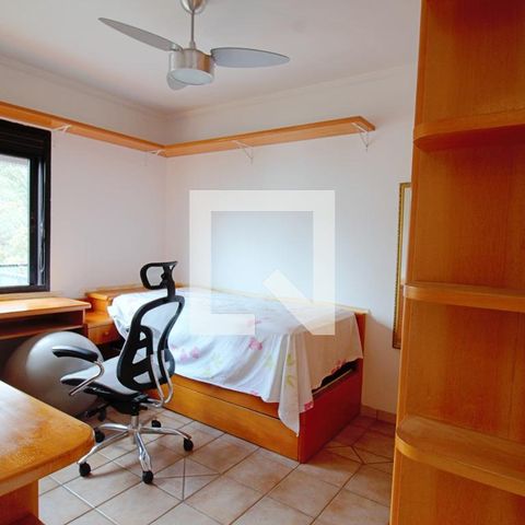Apartamento à venda com 170m², 4 quartos e 3 vagasQuarto 4