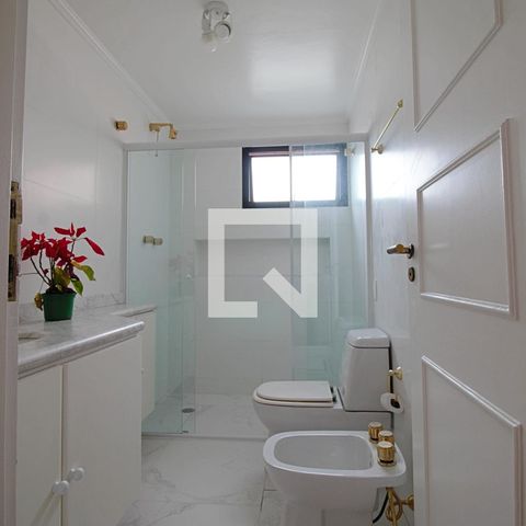 Apartamento à venda com 170m², 4 quartos e 3 vagasBanheiro da Suíte 1