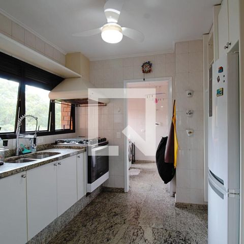 Apartamento à venda com 170m², 4 quartos e 3 vagasCozinha