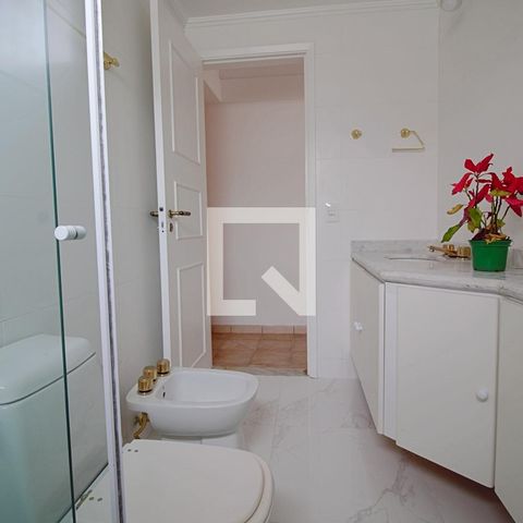 Apartamento à venda com 170m², 4 quartos e 3 vagasBanheiro da Suíte 1