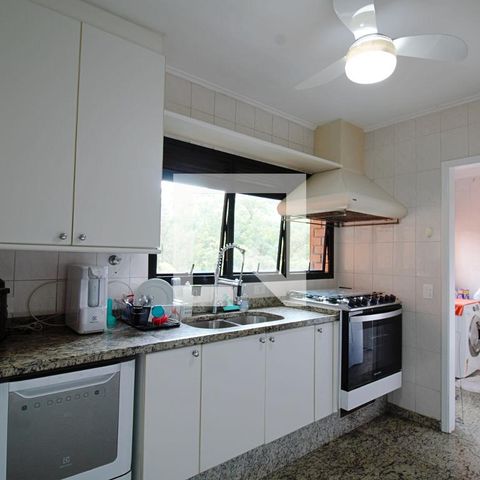 Apartamento à venda com 170m², 4 quartos e 3 vagasCozinha