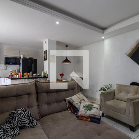 Casa à venda com 60m², 2 quartos e 1 vaga Casa à venda com 60m², 2 quartos e 1 vagaSala