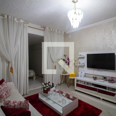 Casa à venda com 210m², 5 quartos e 4 vagas Casa à venda com 210m², 5 quartos e 4 vagasSala