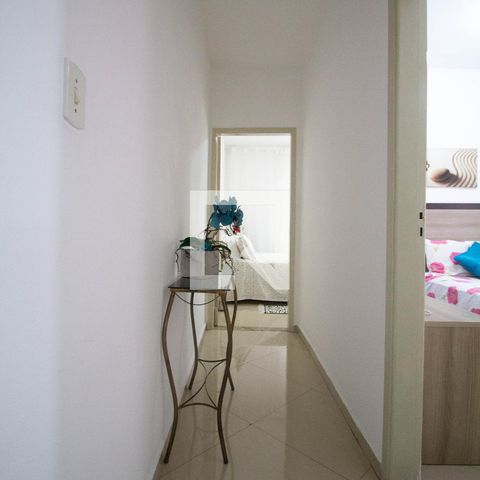 Casa à venda com 210m², 5 quartos e 4 vagas Casa à venda com 210m², 5 quartos e 4 vagasCorredor