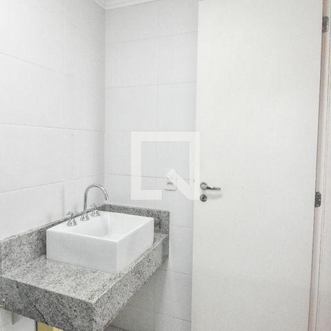 Apartamento à venda com 76m², 3 quartos e 1 vagaBanheiro da Suíte