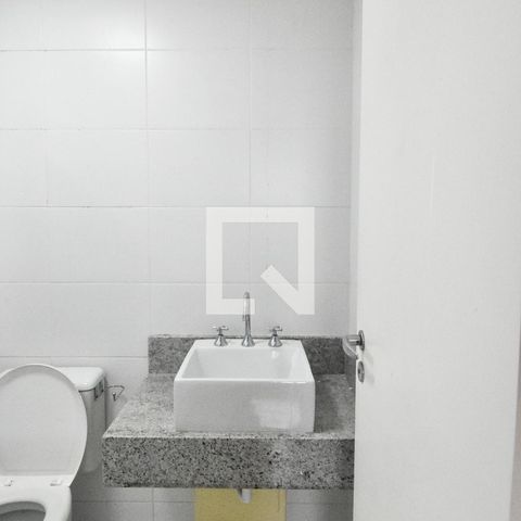 Apartamento à venda com 76m², 3 quartos e 1 vagaBanheiro da Suíte