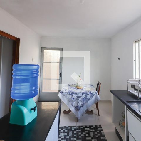 Casa à venda com 152m², 3 quartos e 2 vagas Casa à venda com 152m², 3 quartos e 2 vagasCozinha