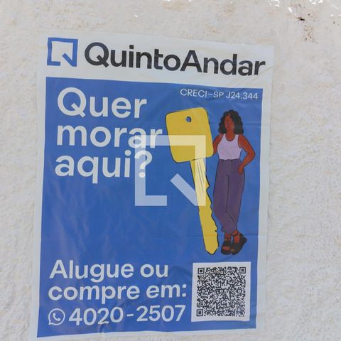 Casa à venda com 152m², 3 quartos e 2 vagas Casa à venda com 152m², 3 quartos e 2 vagasPlaquinha