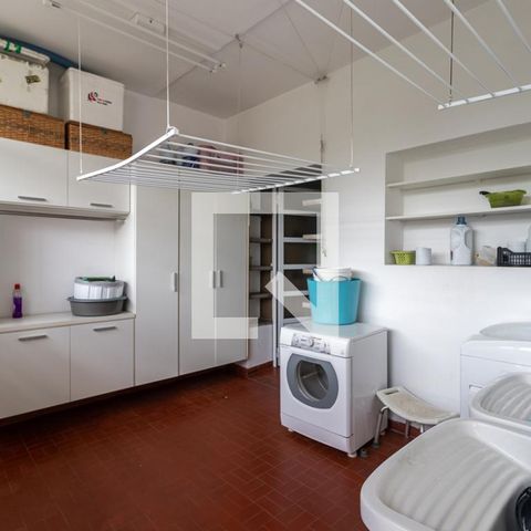 Casa à venda com 350m², 4 quartos e 5 vagas