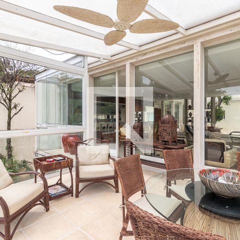 Casa à venda com 350m², 4 quartos e 5 vagas