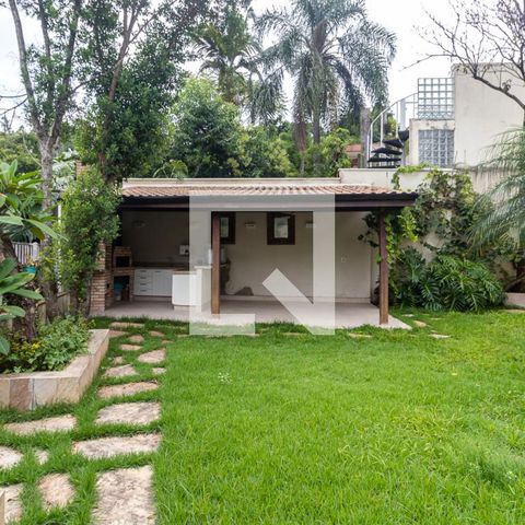 Casa à venda com 350m², 4 quartos e 5 vagas