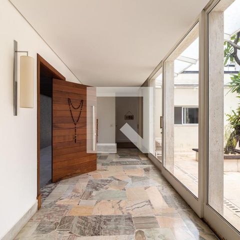 Casa à venda com 350m², 4 quartos e 5 vagas