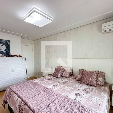 Apartamento à venda com 200m², 3 quartos e 6 vagasSuíte 1