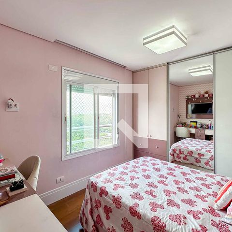 Apartamento à venda com 200m², 3 quartos e 6 vagasSuíte 2