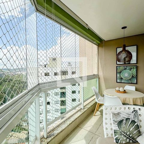 Apartamento à venda com 200m², 3 quartos e 6 vagasVaranda