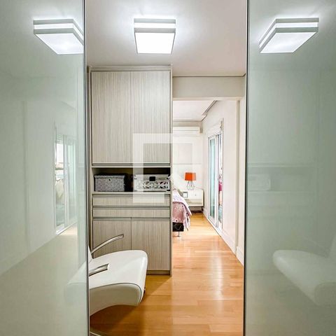 Apartamento à venda com 200m², 3 quartos e 6 vagasSuíte 1