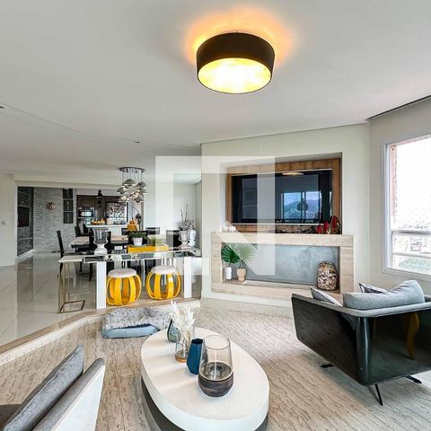 Apartamento à venda com 200m², 3 quartos e 6 vagasSala