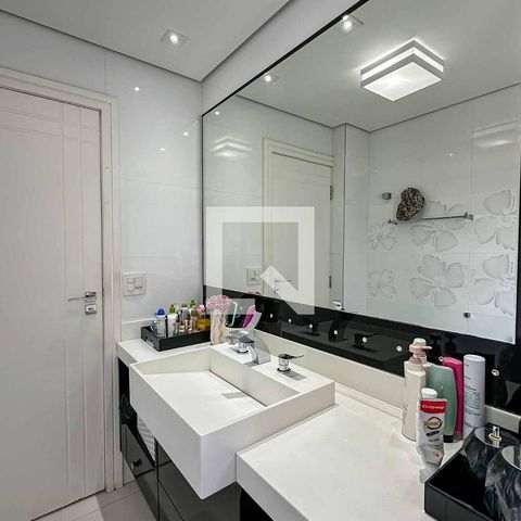 Apartamento à venda com 200m², 3 quartos e 6 vagasSuíte 1