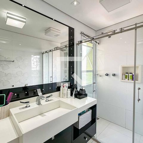 Apartamento à venda com 200m², 3 quartos e 6 vagasSuíte 1