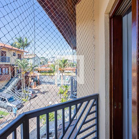 Casa de condomínio à venda com 166m², 3 quartos e 5 vagas Casa de condomínio à venda com 166m², 3 quartos e 5 vagasVaranda quarto 1