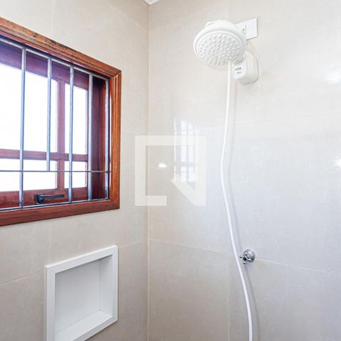Casa de condomínio à venda com 166m², 3 quartos e 5 vagas Casa de condomínio à venda com 166m², 3 quartos e 5 vagasBanheiro suite