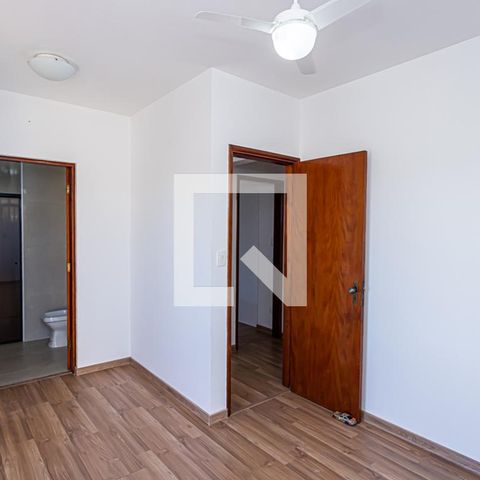 Casa de condomínio à venda com 166m², 3 quartos e 5 vagas Casa de condomínio à venda com 166m², 3 quartos e 5 vagasSuite