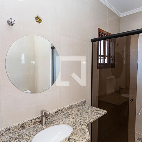 Casa de condomínio à venda com 166m², 3 quartos e 5 vagas Casa de condomínio à venda com 166m², 3 quartos e 5 vagasBanheiro suite