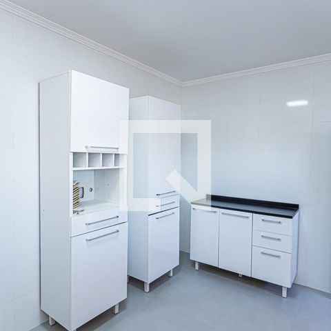 Casa de condomínio à venda com 166m², 3 quartos e 5 vagas Casa de condomínio à venda com 166m², 3 quartos e 5 vagasCozinha