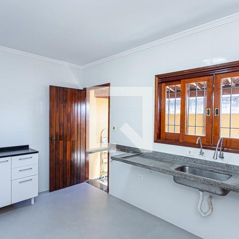 Casa de condomínio à venda com 166m², 3 quartos e 5 vagas Casa de condomínio à venda com 166m², 3 quartos e 5 vagasCozinha
